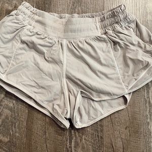 lululemon grey hotty hot shorts